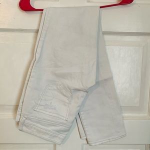 American Eagle skinny stretch white jeans size 4